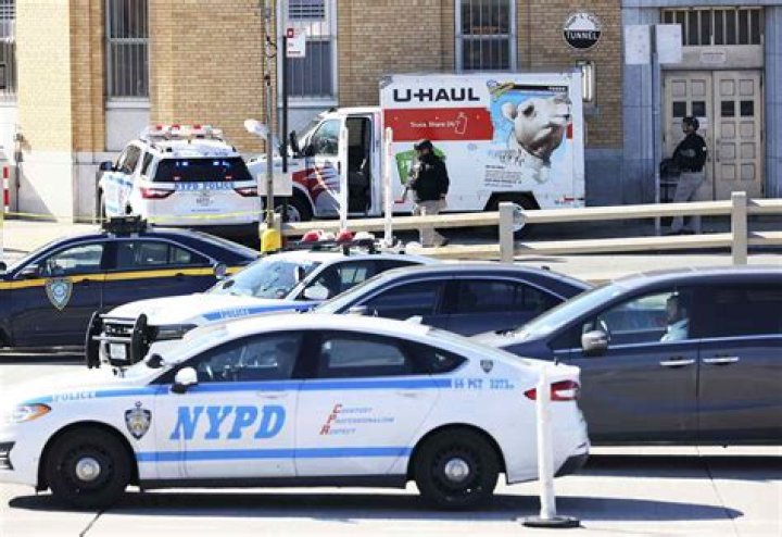 
U-Haul Driver Strikes Multiple People in ‘Violent Rampage’ Before High-Speed Chase in Brooklyn: NYPD 