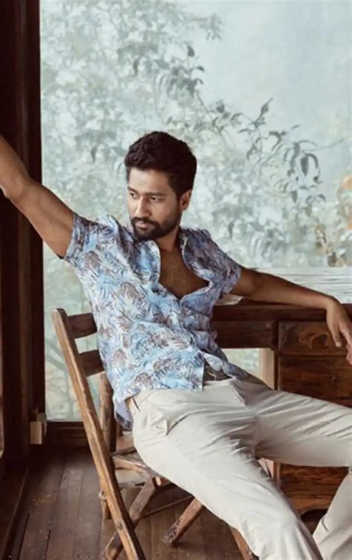 Vicky Kaushal Height, Weight, Net Worth, Age, Birthday, Wikipedia, Who, Nationality, Biography