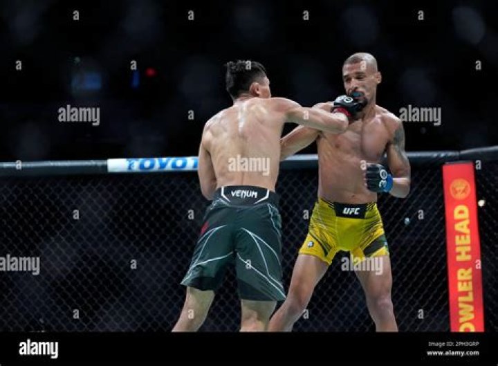 
Vinicius Salvador’s tribute to Ronaldo? Fans react to Brazilian fighter’s haircut vs Victor Altamirano in UFC San Antonio 