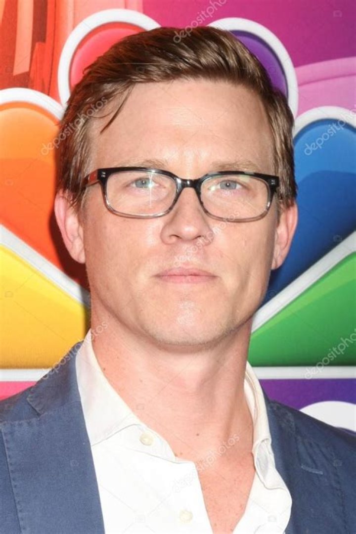 Warren Kole Height, Weight, Net Worth, Age, Birthday, Wikipedia, Who, Nationality, Biography