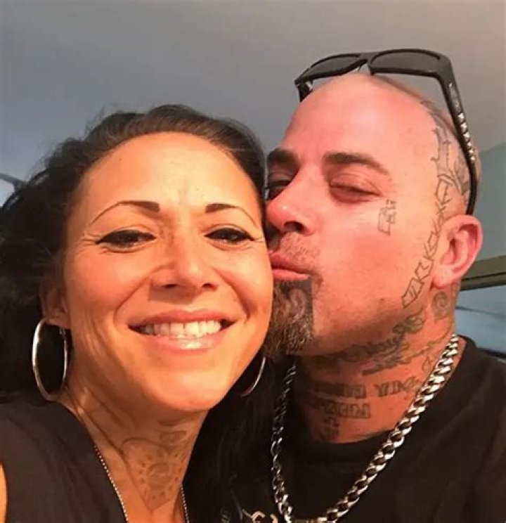 
Was Bradley Nowell the husband of Troy Dendekker? Her wiki, bio, age, net worth, marriage, son, death, affairs, career today 