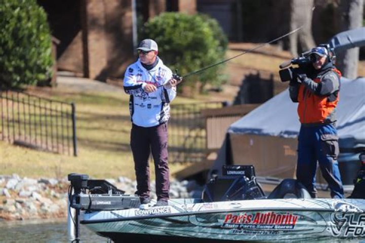 
Was Jeff Sprague From Fishing Rods Caught Cheating On Her Wife? Family 
