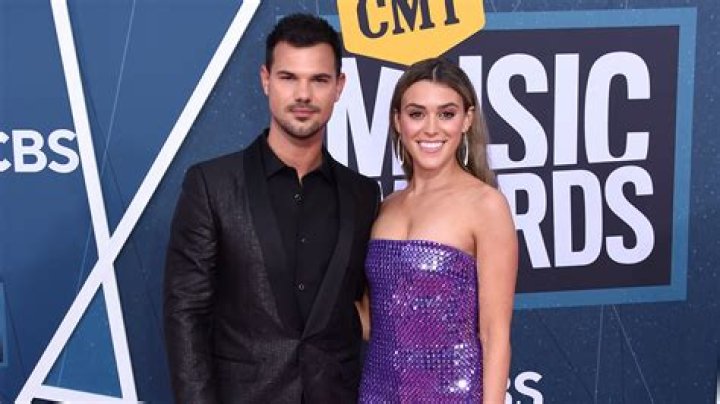 
Wes Watson has been Married to Valerie since 2019 