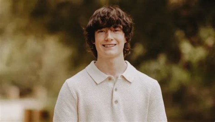 
What did Christopher Lapp do? Family of millionaire nuclear physicist who took his own life in prison sues federal government 