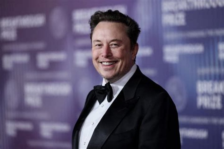 
What did Elon Musk say about Batman? Netizens troll Twitter CEO as he compares himself to DC Comics character 