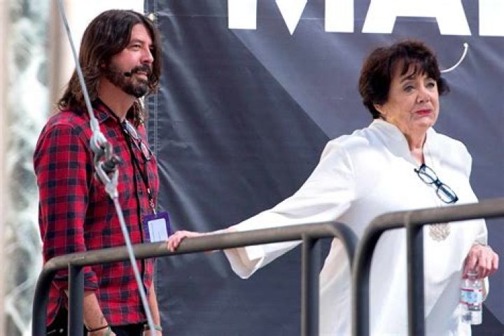 
What Happened To Virginia Grohl? Nirvana And Foo Fighter Dave Grohl’s Mom Passed Away 