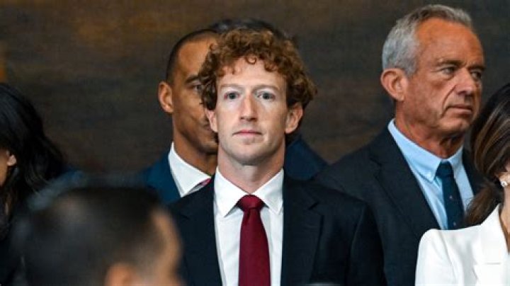 What Is CNN Executive Jeff Zucker Net Worth in 2022? Salary and Career Earnings Details As Affair Leads To Resignation