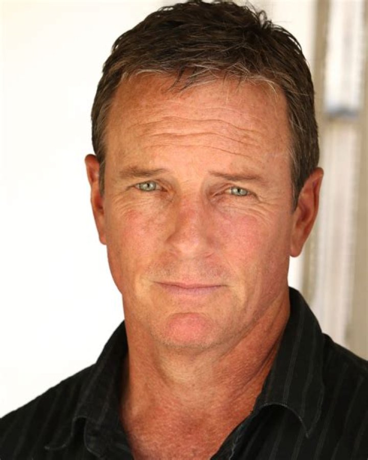 
What is Linden Ashby doing now? Net Worth, Wife, Biography 