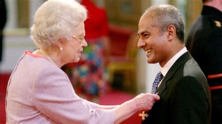
What Kind Of Glasses Does George Alagiah Wear? His Appearance On TV Leads To Questions Among Fans 