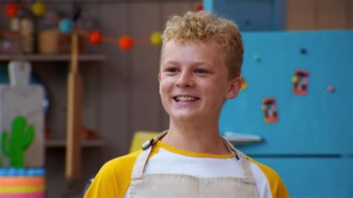 
When and where will the sixth season of Junior Baking Show air on Netflix? 