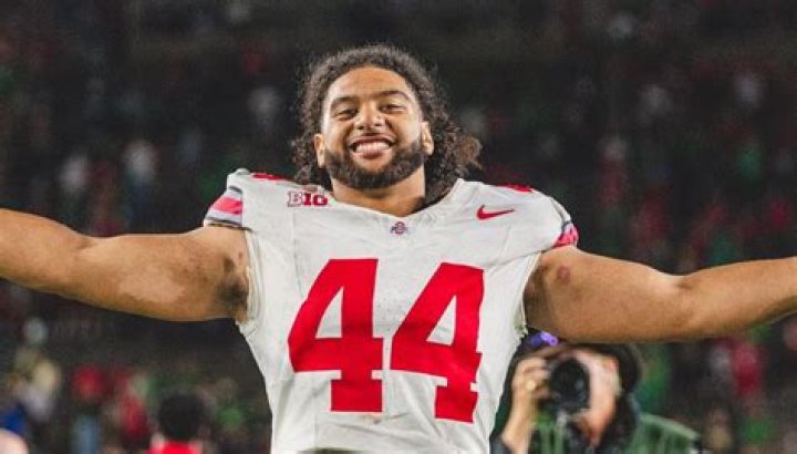 Where Is Jt Tuimoloau From? Parents Ethnicity and Family Background