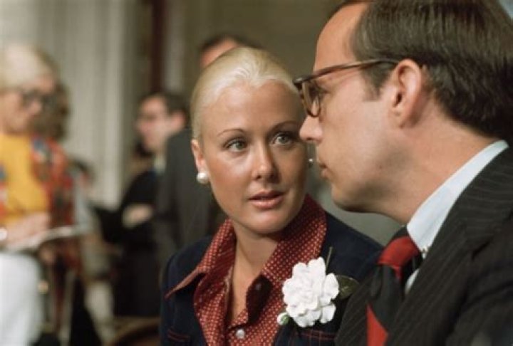 
Where Is Maureen Dean John Dean’s Wife Now? 