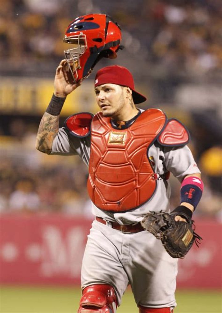 
Where Is Yadier Molina Today – What Happened To Him? Injury Details 