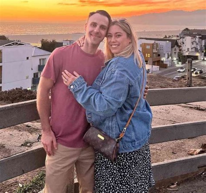 
Whitney Scott Mathers Height, Weight, Net Worth, Age, Birthday, Wikipedia, Who, Nationality, Biography 