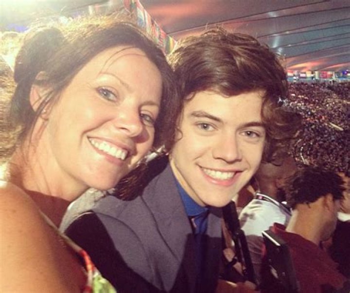 Who are Harry Styles Parents? Harry Styles Biography, Parents Name and More