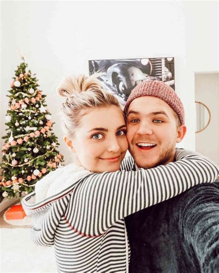 
Who Is Aspyn Ovard On TikTok? Meet The 25 Years Old YouTuber Popular For Her Video With Husband Parker Ferris 