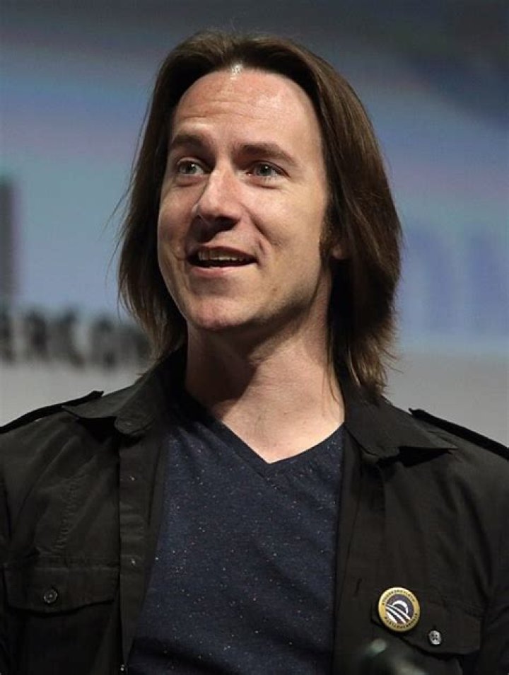 Who Is Dave Heatwave, Matthew Mercer Brother? Wikipedia And Age