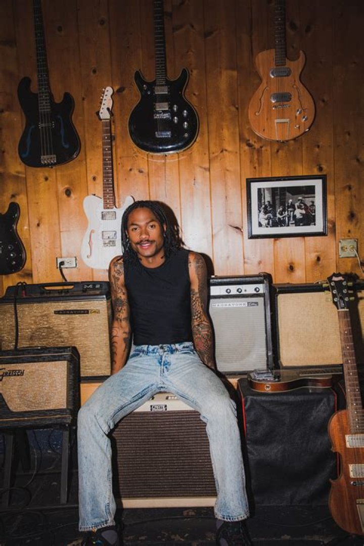 
Who Is Guitarist and Singer Steve Lacy’s Girlfriend? 