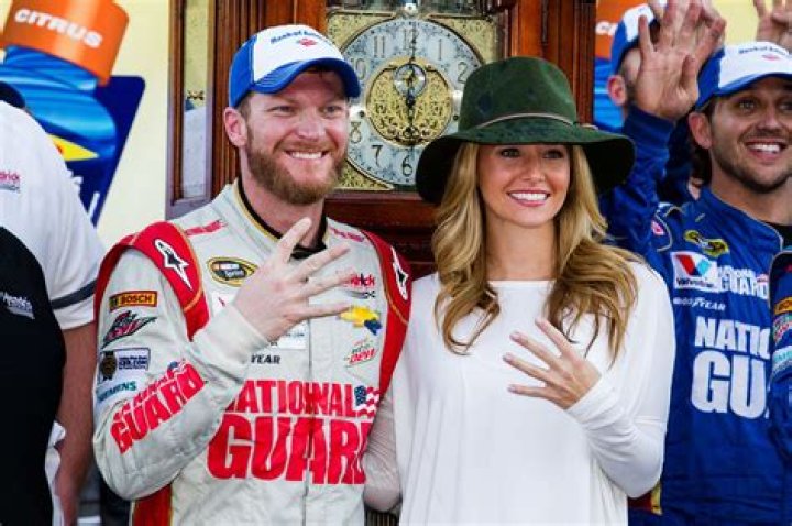 
Who is Jeffrey Earnhardt Wife? 