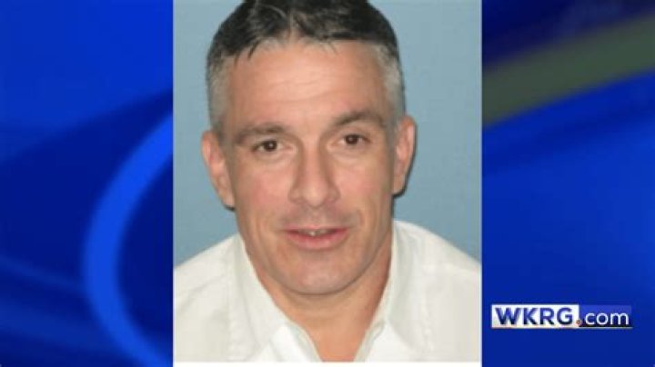 
Who Is Jeremy Jones Murder Suspect? Justin Peoples Killer – Was Girlfriend Christine Garner An Accomplice? 