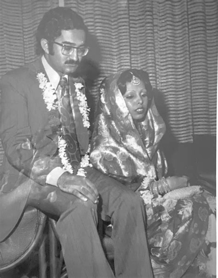 
Who Is Nargis Tapal? Meet Tarek Fatah Wife: Married Life & Kids 