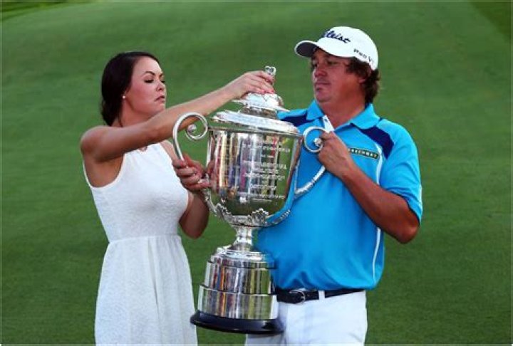 Who Is Pablo Larrazabal’s Wife Gala Alten? Married Relationship Of PGA Golfer