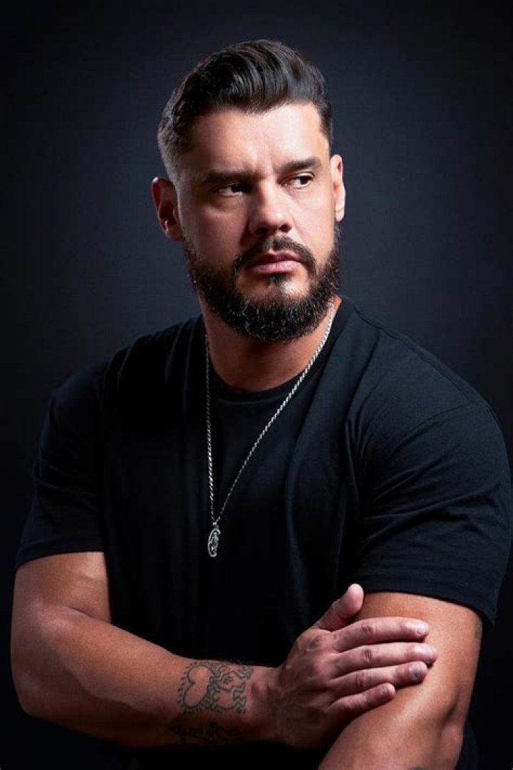 
Who is Rodrigo Herzog? 