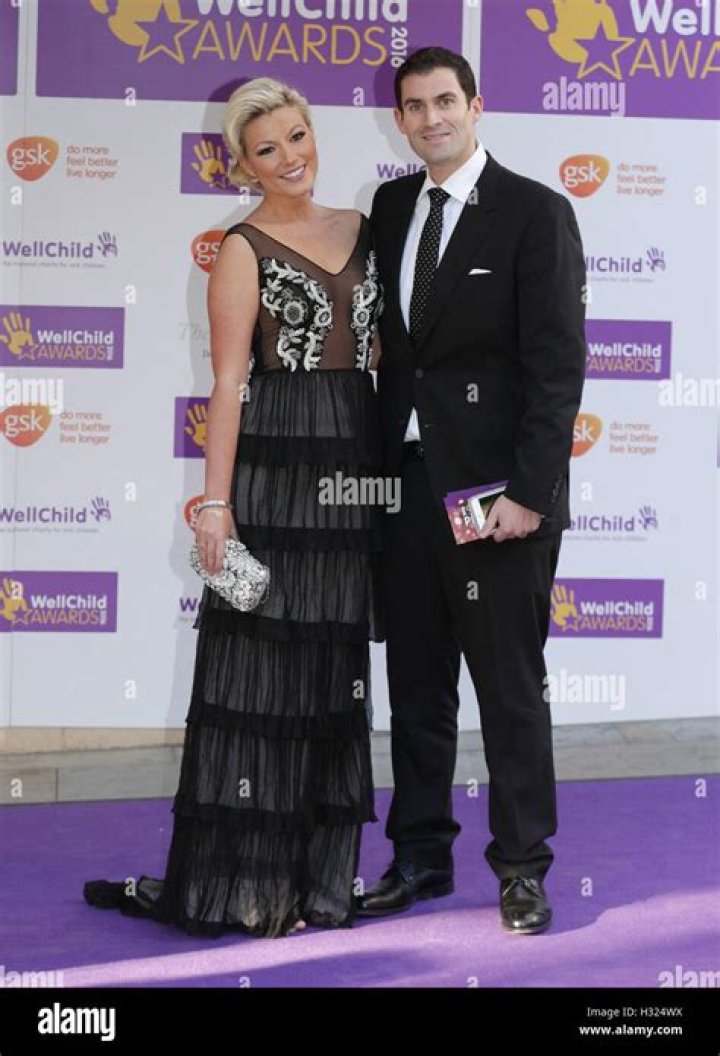 
Who Is Salman Rushdie Son Zafar Rushdie? Ex Wife Of Novelist And Wives List 