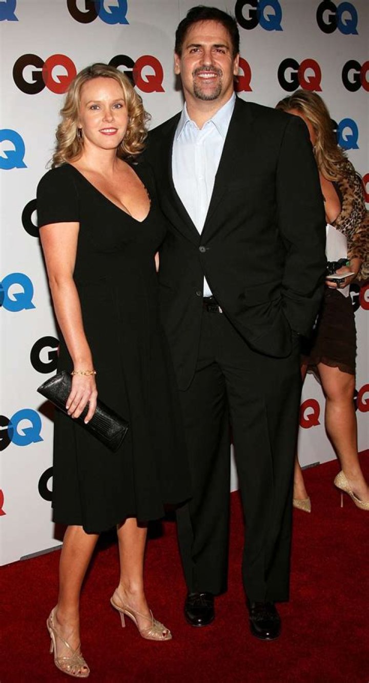 
Who is the wife of Lincoln Crowley Qc? What is known about the relationship life of the Australian justice? 