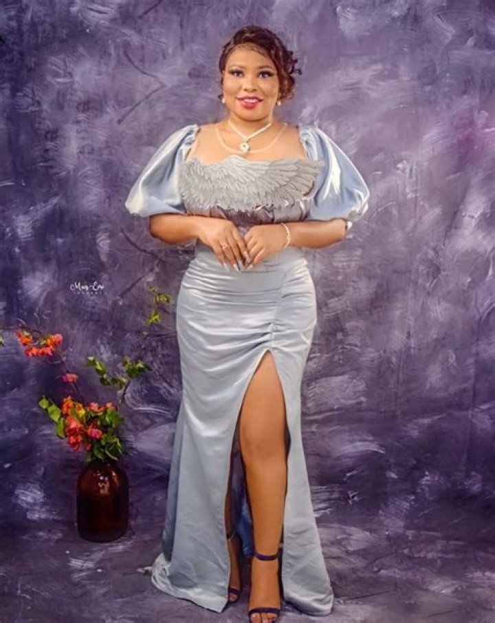 
Yoruba Actress, Tolulope Oloko Flaunts Her Beauty As She Shares New Pictures Of Herself On Instagram 