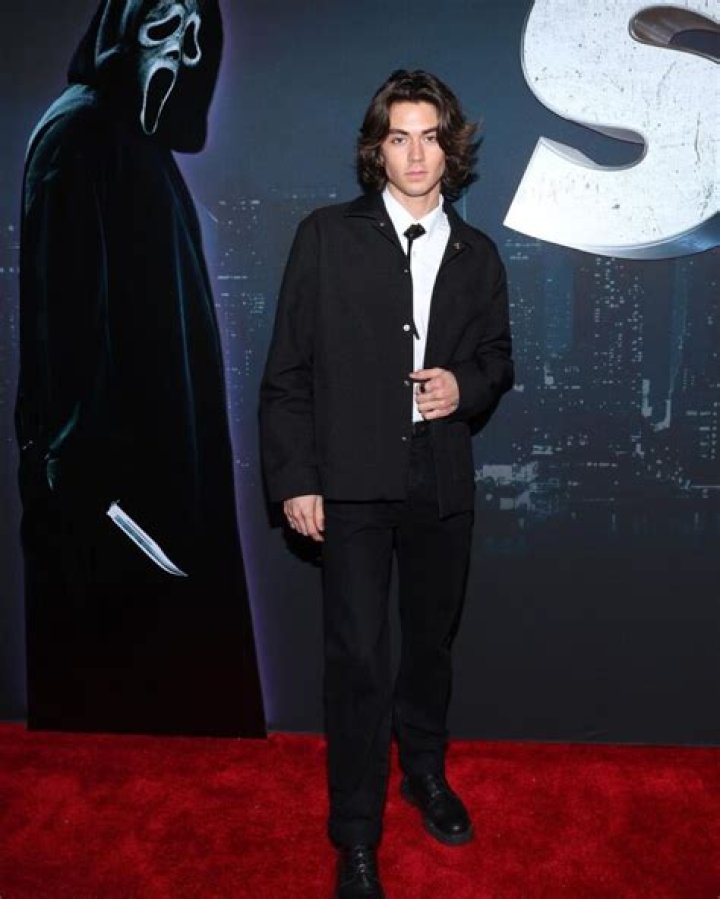 Zack Lugo Height, Weight, Net Worth, Age, Birthday, Wikipedia, Who, Nationality, Biography